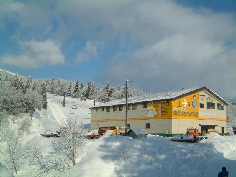 Akakura Wakui Hotel Миоко Екстериор снимка