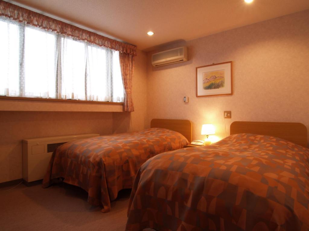 Akakura Wakui Hotel Миоко Стая снимка